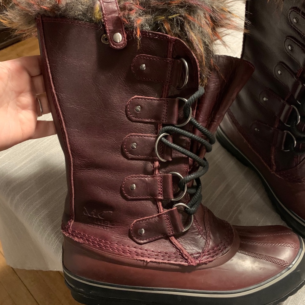 Sorel Joan of Artic Wine Boots rainbow faux fur